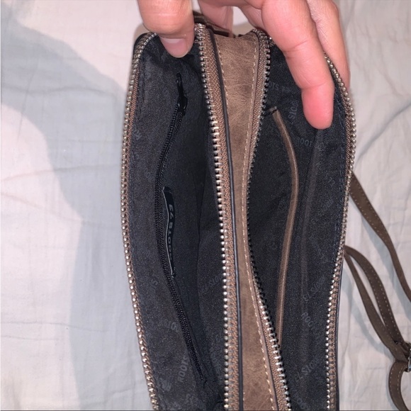 Roots Leather brown crossbody bag - Picture 5 of 5